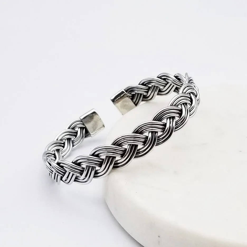 CLASSIC BRAIDED CUFF