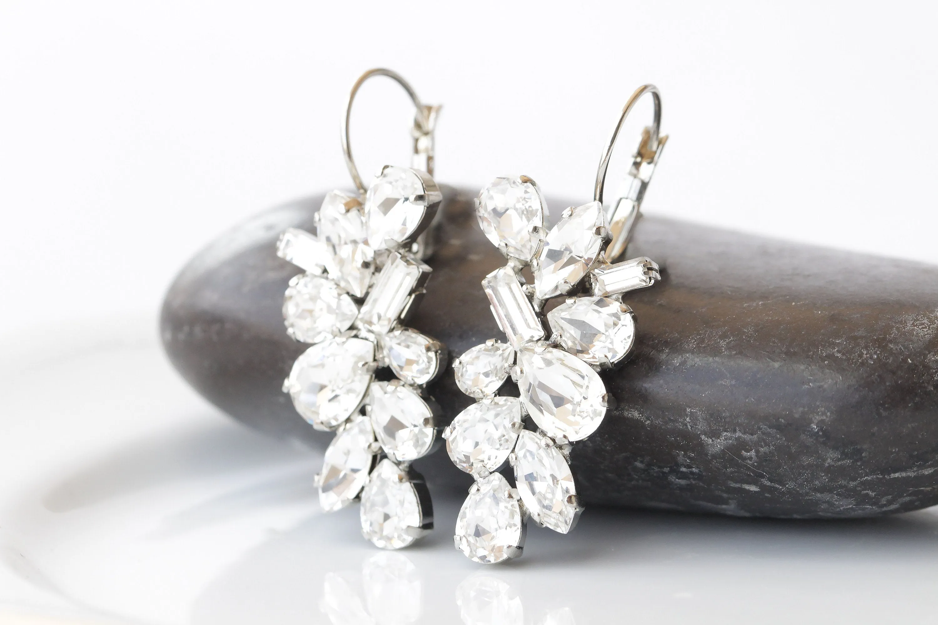 CRYSTAL DROP EARRINGS