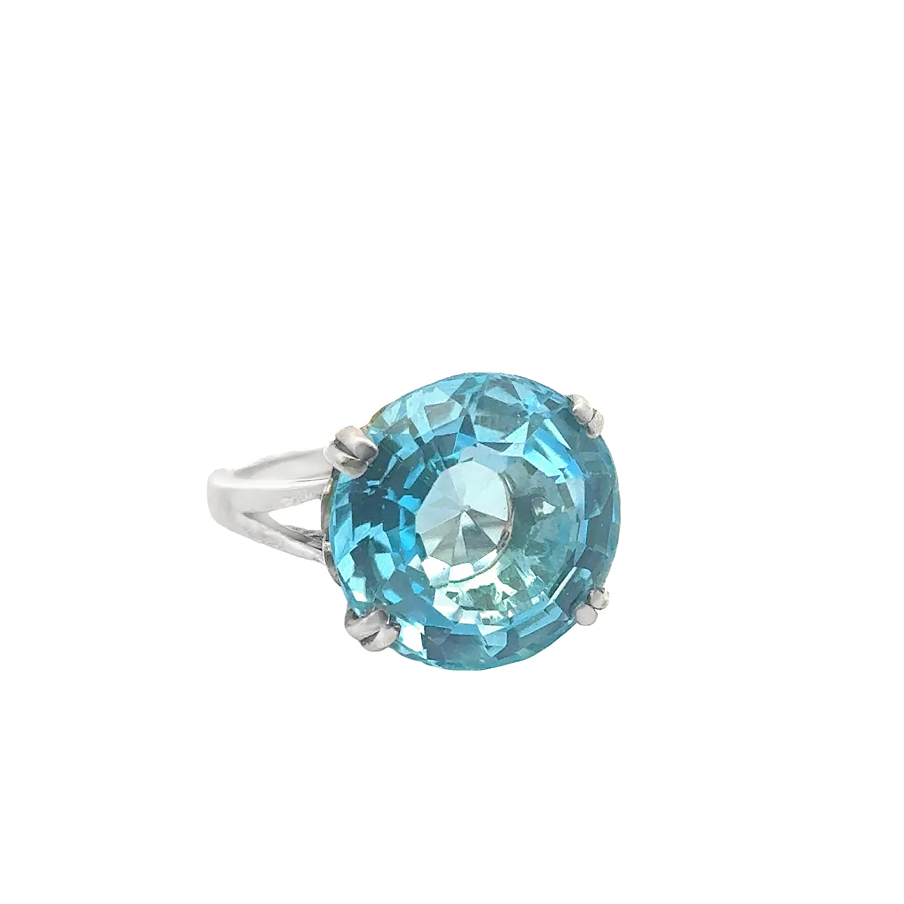 Round Blue Topaz Ring